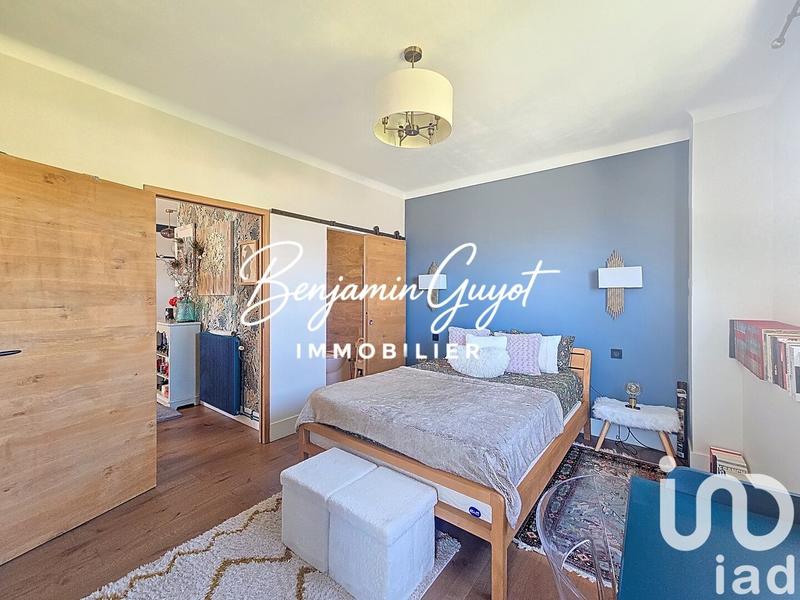 Appartement - 99 m² - 3 pièces