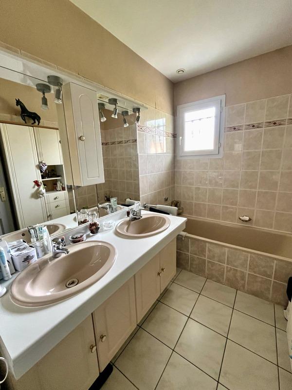 Maison - 135 m² - 4 pièces