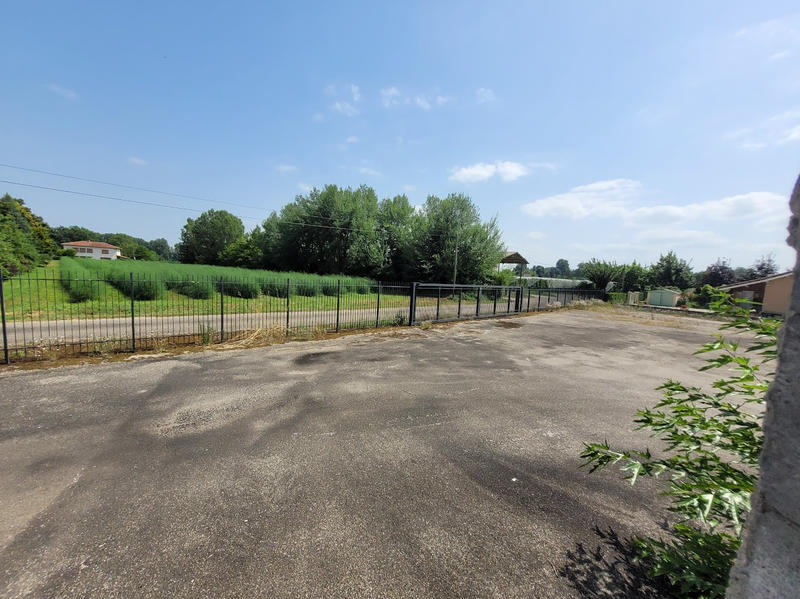 Local d'activité / Entrepôt - 1 112 m²