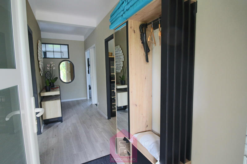 Maison - 190 m² - 8 pièces