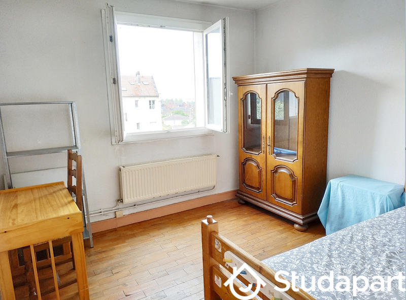 Chambre - 10 m² - 1 pièce