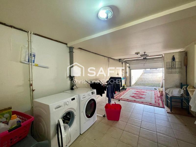 Maison - 171 m² - 9 pièces