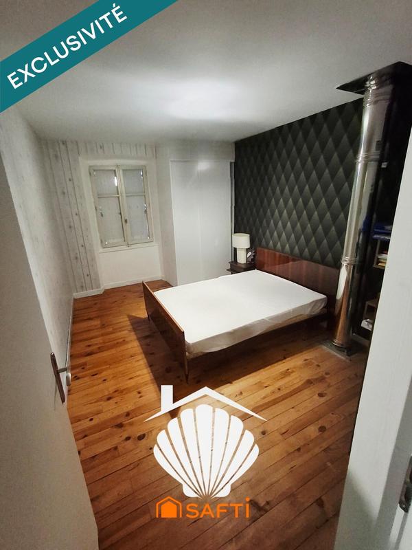 Maison - 180 m² - 8 pièces