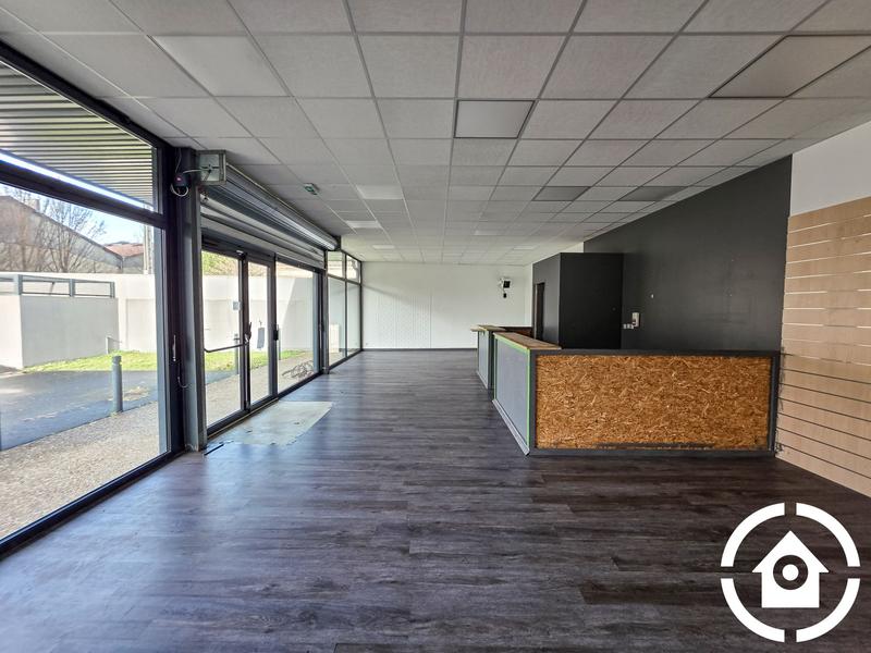 Local commercial - 77 m²