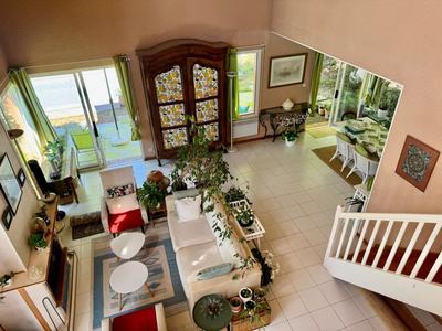 Maison - 158 m² - 5 pièces