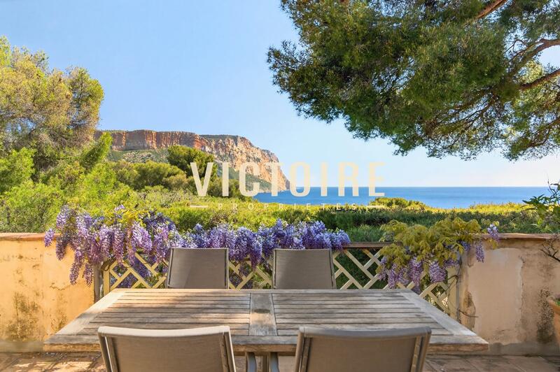 Villa - 215 m² - 9 pièces