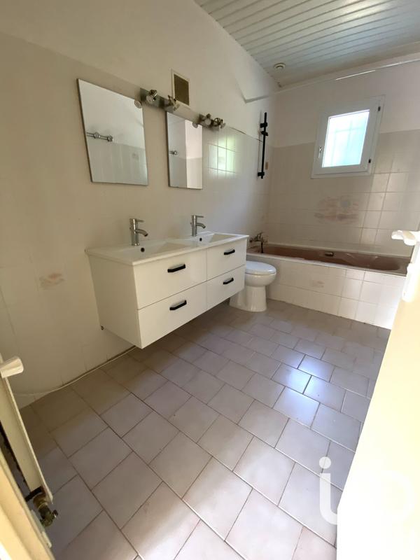 Maison - 99 m² - 5 pièces