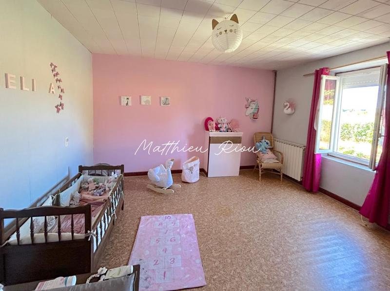 Maison - 252 m² - 6 pièces