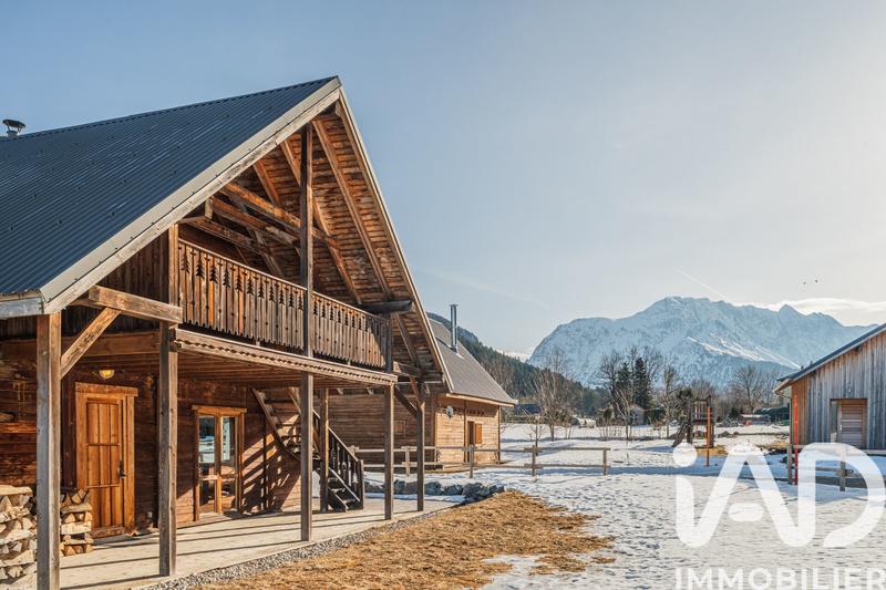 Châlet - 95 m² - 5 pièces