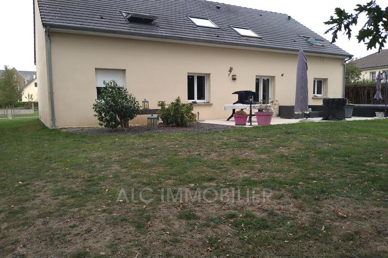 Maison - 176 m² - 9 pièces