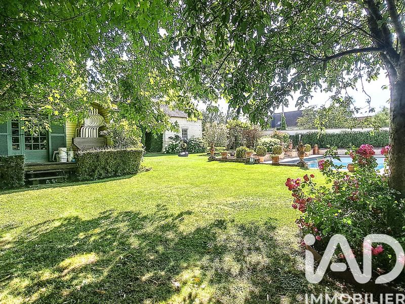 Maison - 213 m² - 7 pièces