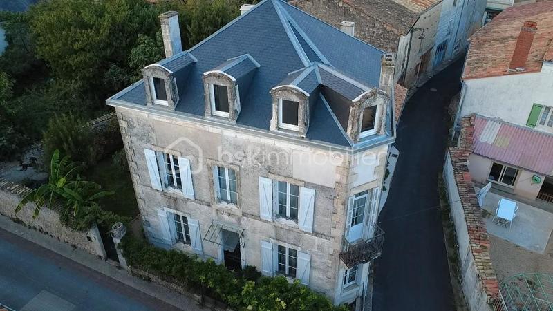 Maison de maîtres - 182 m² - 8 pièces