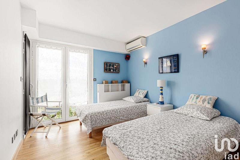 Appartement - 90 m² - 4 pièces