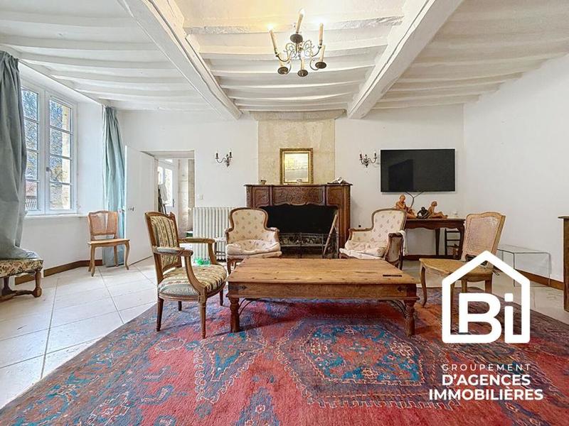 Corps de ferme - 300 m² - 9 pièces