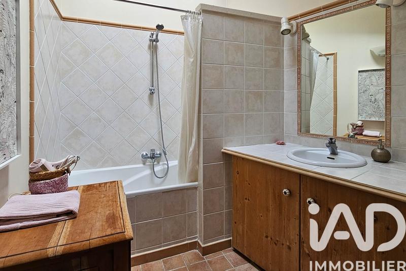 Maison - 430 m² - 15 pièces