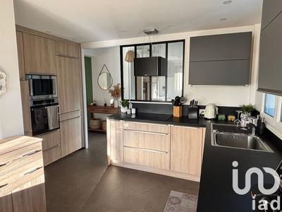 Maison - 168 m² - 8 pièces