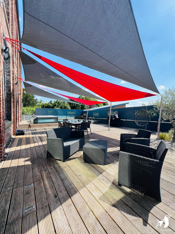 Maison - 300 m² - 8 pièces