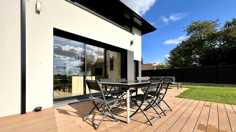 Maison - 137 m² - 5 pièces