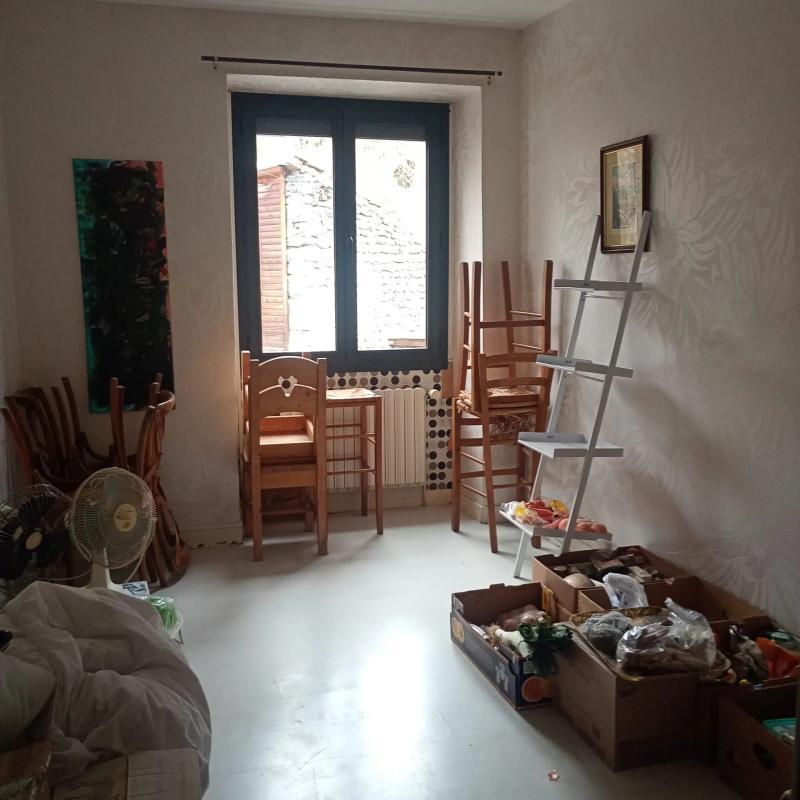 Maison - 230 m² - 8 pièces