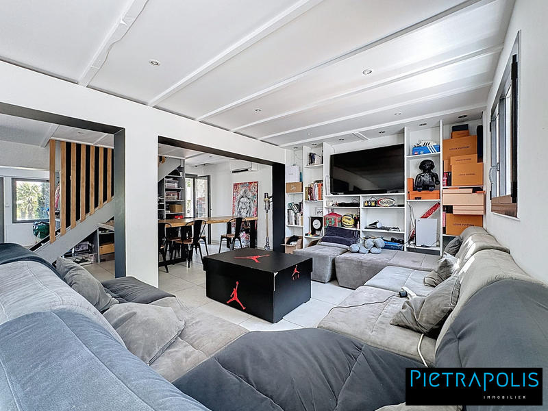 Maison - 140 m² - 6 pièces