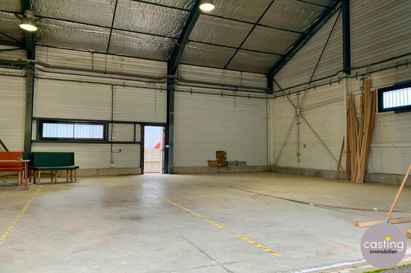 Local d'activités - 365 m²