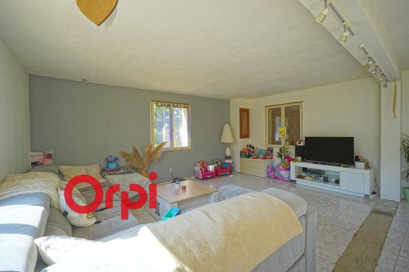 Maison - 185 m² - 6 pièces