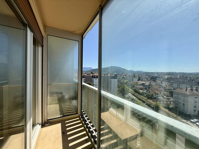 Appartement - 80 m² - 4 pièces