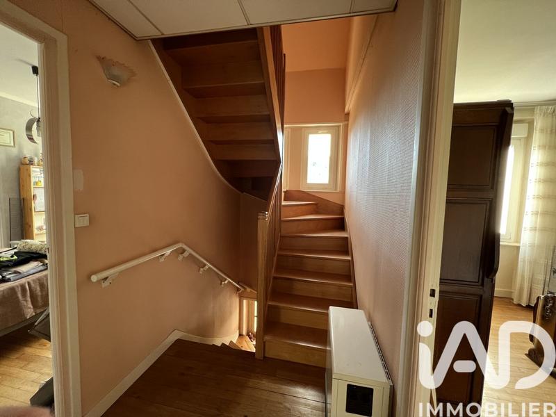 Maison - 140 m² - 12 pièces