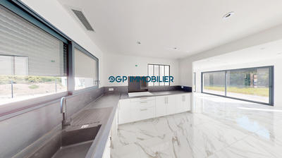 Maison traditionnelle - 120 m² - 5 pièces