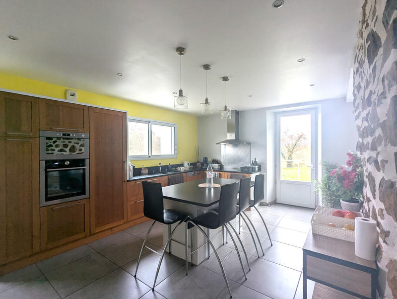 Maison - 176 m² - 5 pièces