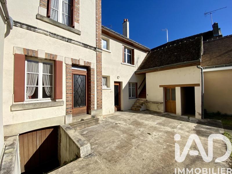 Maison de ville - 175 m² - 8 pièces