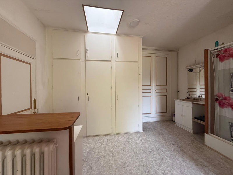 Maison - 512 m² - 11 pièces