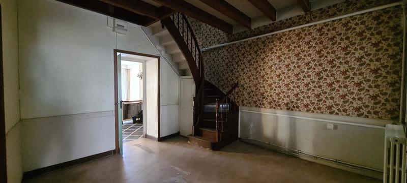 Maison - 215 m² - 9 pièces