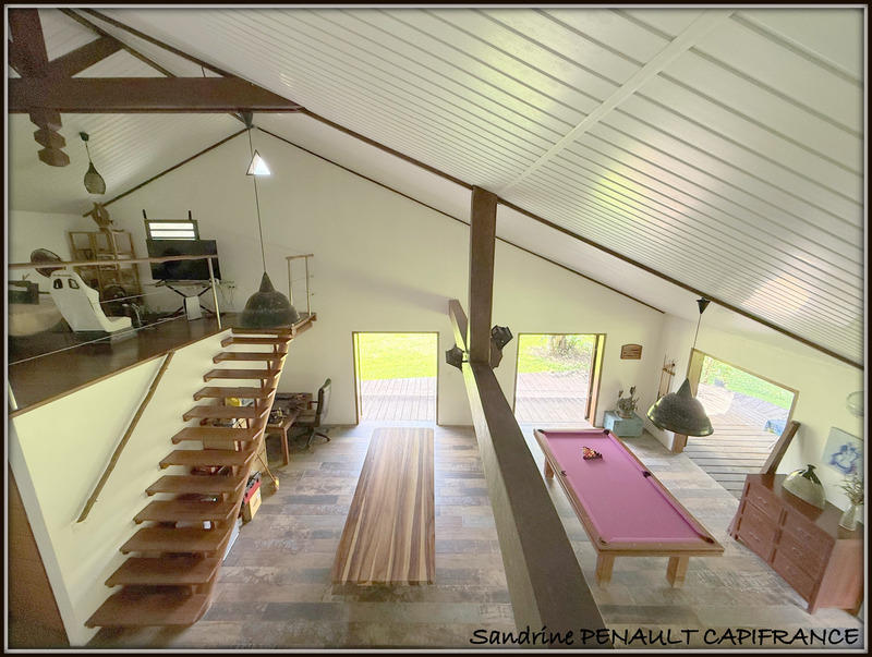 Maison - 194 m² - 4 pièces