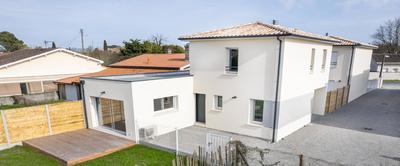 Terrain constructible - 738 m²