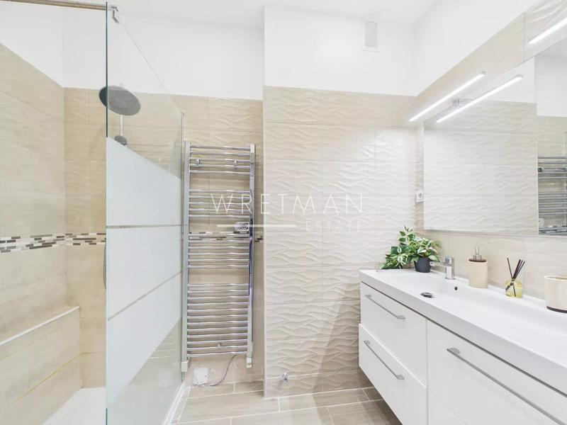 Appartement - 82 m² - 3 pièces