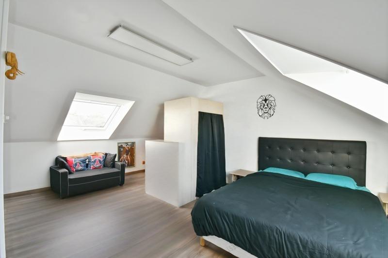 Maison - 180 m² - 8 pièces