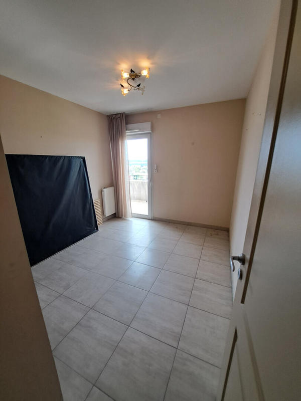 Appartement - 95 m² - 3 pièces