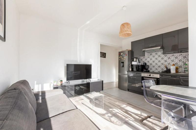 Appartement - 64 m² - 4 pièces