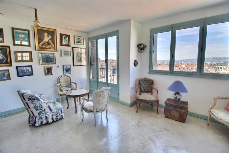 Appartement - 75 m² - 2 pièces