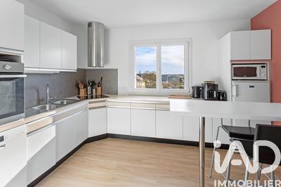 Maison - 107 m² - 4 pièces