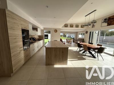 Maison - 128 m² - 4 pièces