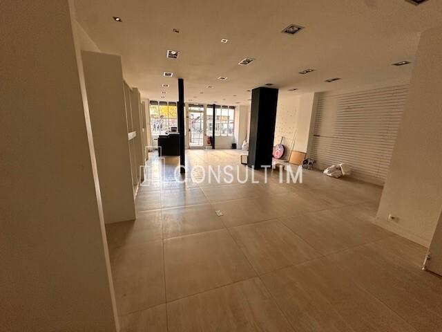 Local commercial - 91 m²
