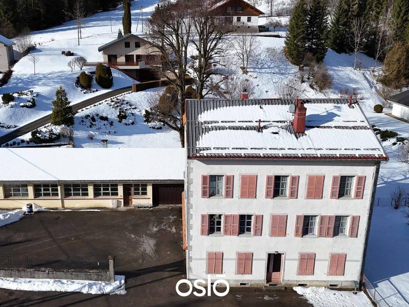 Maison - 169 m² - 8 pièces