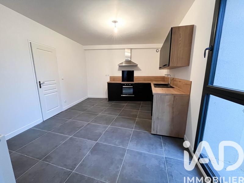 Maison - 93 m² - 5 pièces