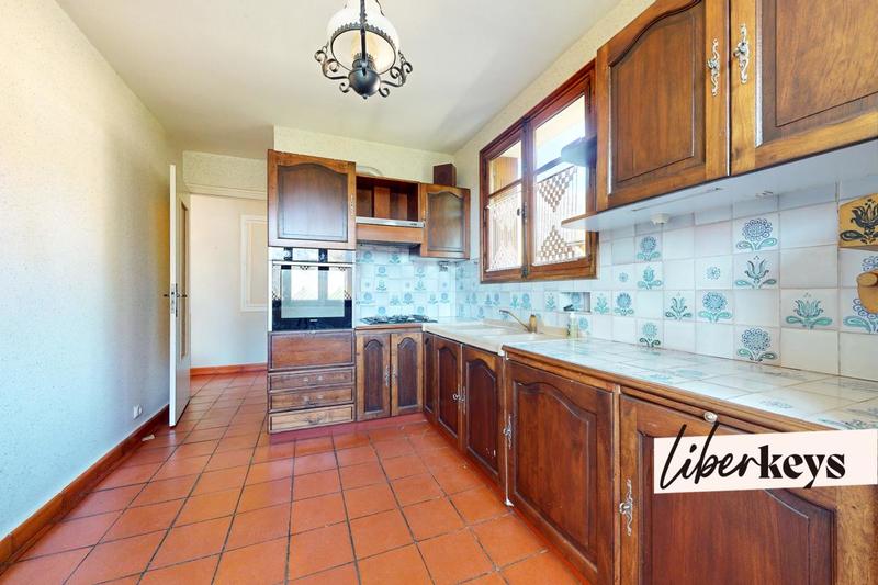 Maison - 90 m² - 6 pièces