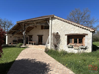 Maison - 321 m² - 9 pièces