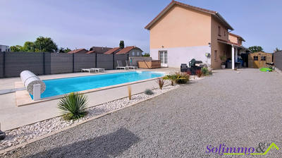 Maison - 125 m² - 5 pièces