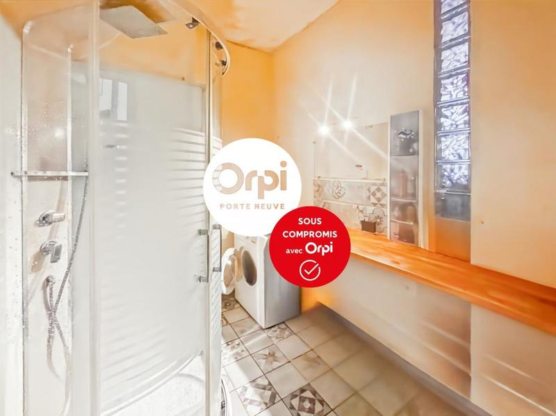 Appartement - 75 m² - 2 pièces