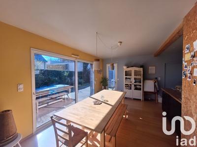 Maison - 98 m² - 4 pièces